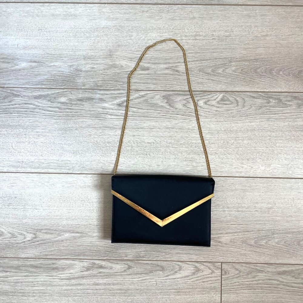 Vintage Ande Black Clutch Purse With Gold Chain Strap & V-Shape Trim